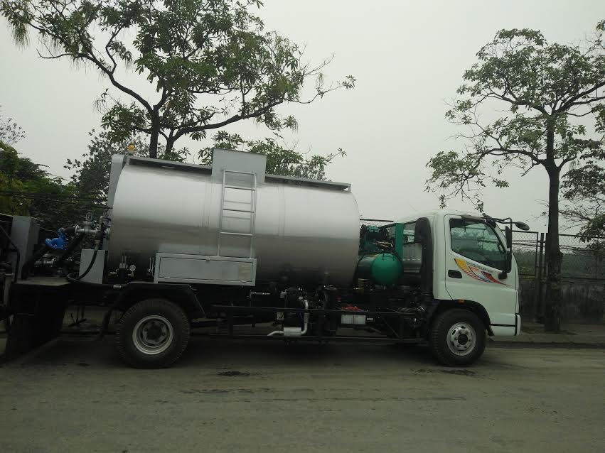 xe tưới nhũ tương